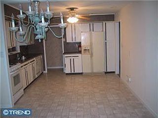 2nd image of 33 Rivulet Way