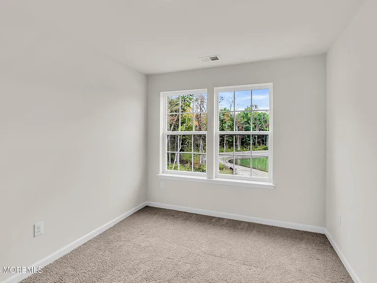 22 Forest Park Dr — Photo 26