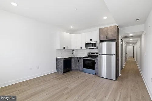 630 W Cumberland St Photo 1