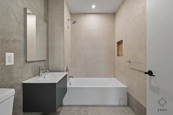 Rented by ERNY LLC | media 12