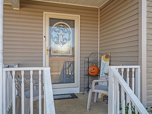 5th image of 212 Del Toro Dr
