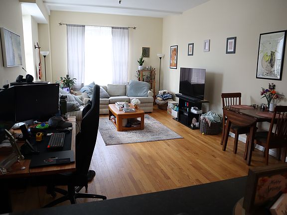3rd image of 34 Haviland St #201