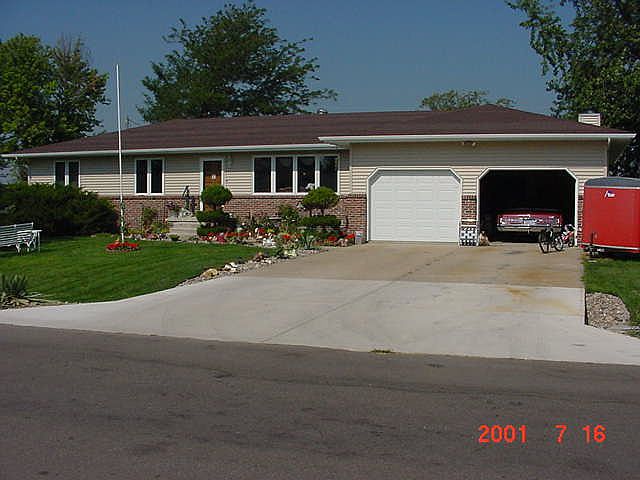 1st image of 1710 Bridle Ln