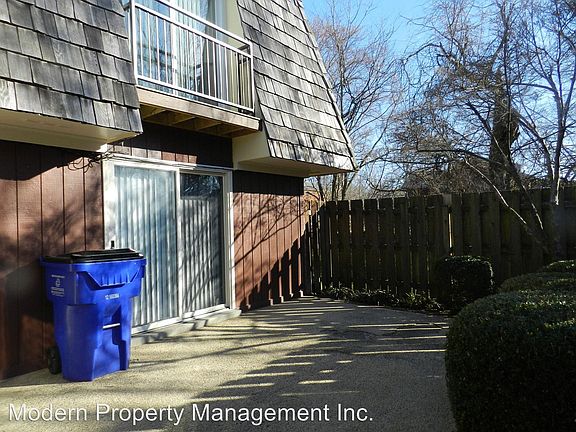 4th image of 808 Turkey Foot Ct APT 4