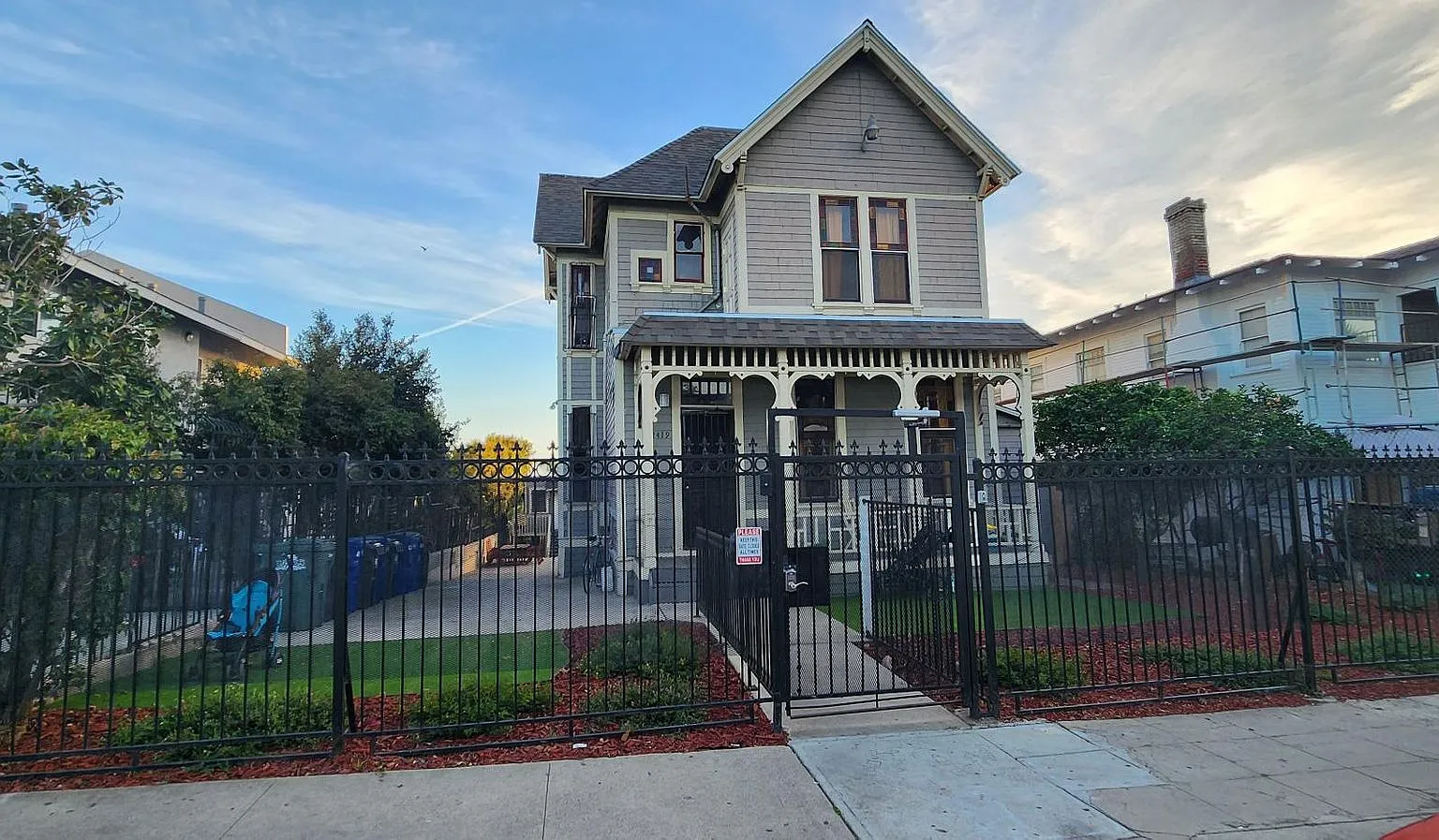 4240 — Photo 2