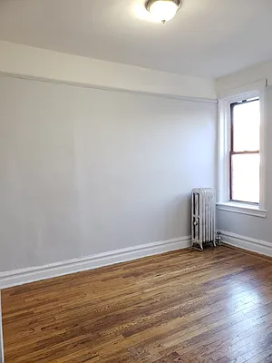 Rented by Signature Property Realty | media 19