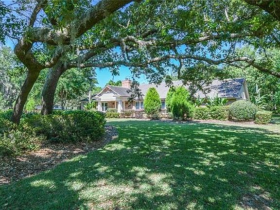 3rd image of 1154 Howell Creek Dr