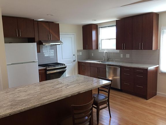 2nd image of 3636 Solano Ave