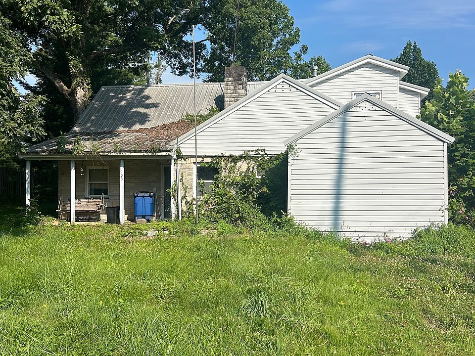 1st image of 105 Heltonville Rd W
