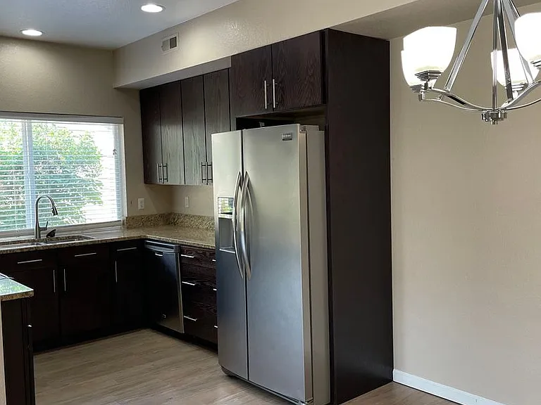 5225 White Willow Dr #J130 — Photo 13