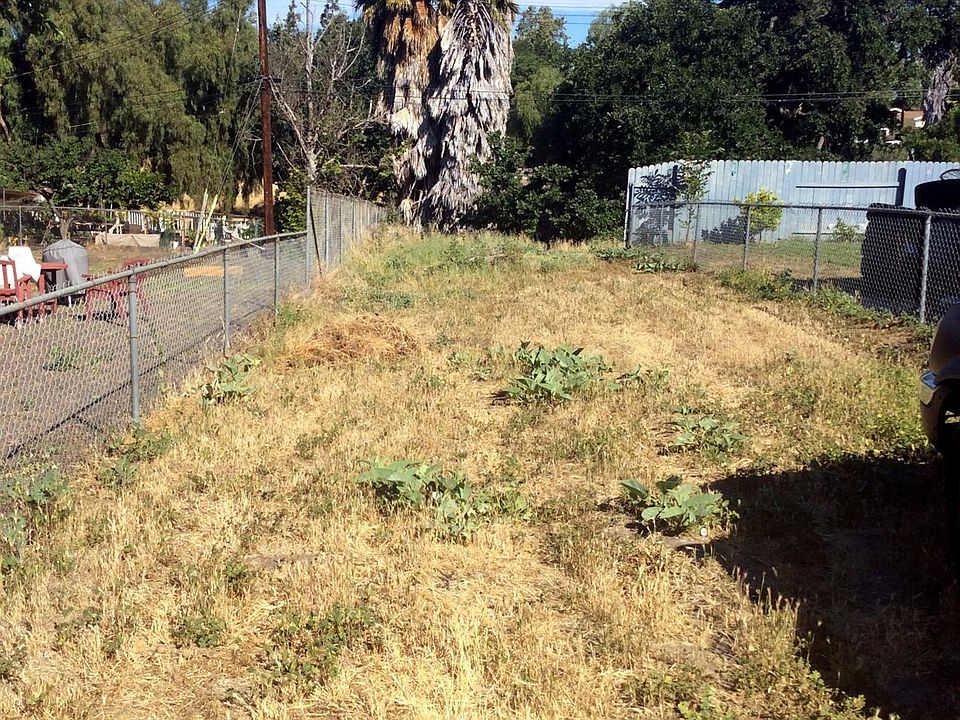 2nd image of 187 Flittner Cir