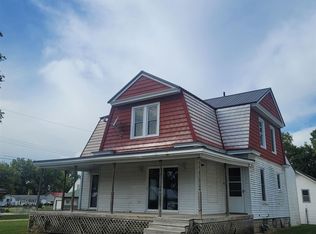 207 Benton St E, Hazleton, IA 50641