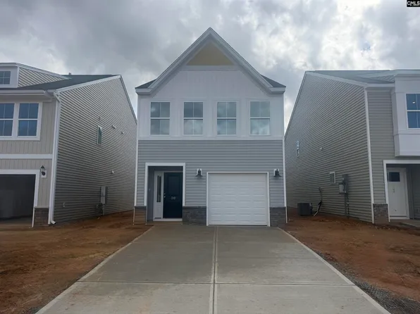 310 Tartan Rd, Hopkins, SC 29061