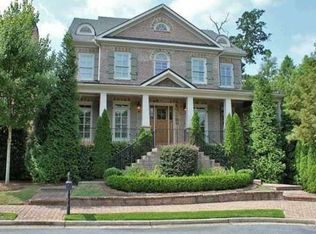 1053 Dunroven Dr, Sandy Springs, GA 30342