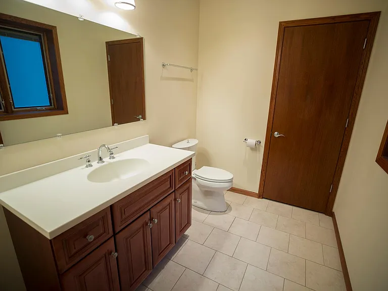 670 N Peoria St #2 — Photo 9