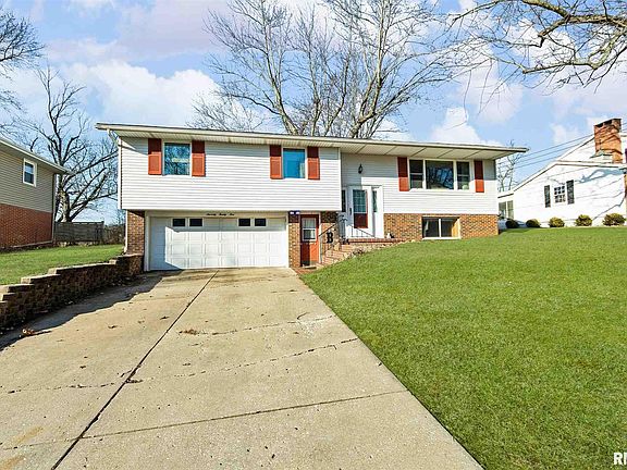 2nd image of 7021 N Willow Wood Dr