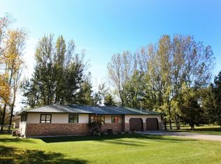 1805 55th Ave N, Moorhead, MN 56560