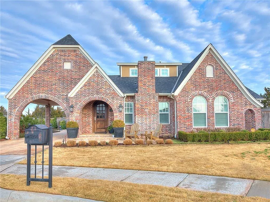 4 bed, 2267 sqft, $3,145 — Photo 1