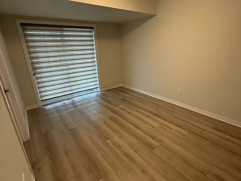 311 Woolwich St #16 — Photo 6