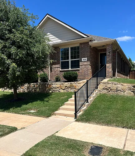 1525 Acmite Ave Photo 1