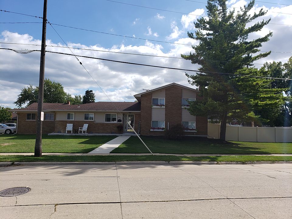 1st image of 671 Pagel Ave