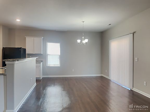5th image of 844 Joselynn Dr