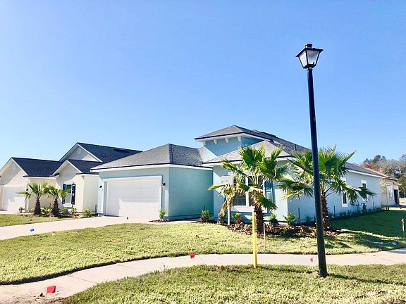 Situated on a spacious corner lot in the Dream Finders Homes neighborhood of Greenbrooke,this 3-bedroom 2-bath Camden Floor Plan will be ready to welcome you home in December!