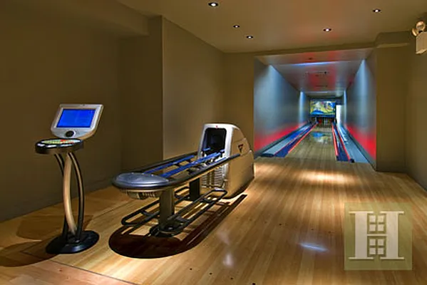 Rented by Halstead Real Estate | media 11