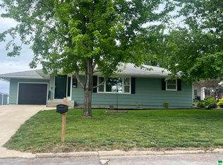 402 Indian St, Cherokee, IA 51012