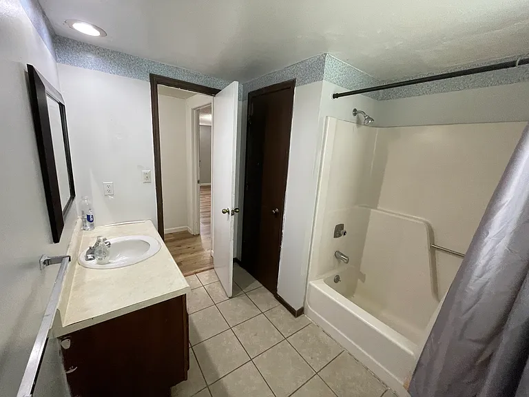 4403 Germantown Dr — Photo 16