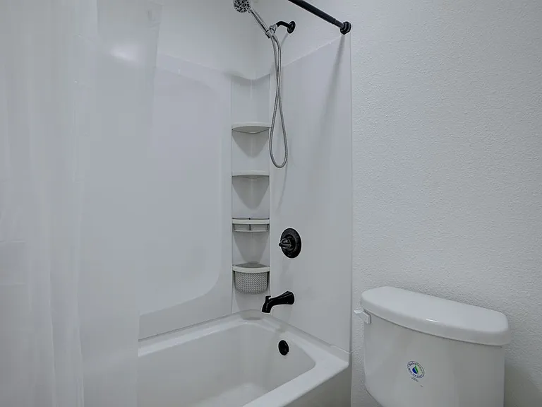 450 Shady Bluff Dr #3 — Photo 2