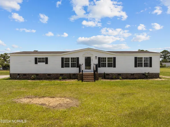 3881 Leland Drive, Ayden, NC 28513
