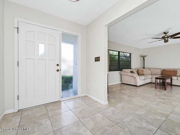 3rd image of 2705 Hutchison Pl