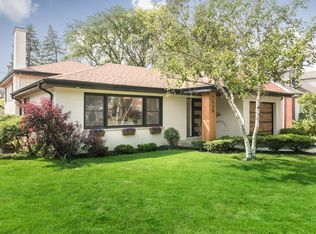 1528 S Ashland Ave, Park Ridge, IL 60068