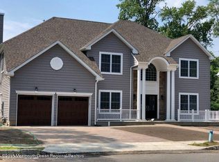 32 Dorset Rd, Ocean, NJ 07712