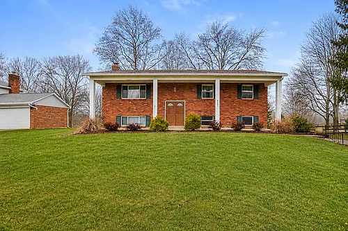 8505 Goldfinch Way Photo 1
