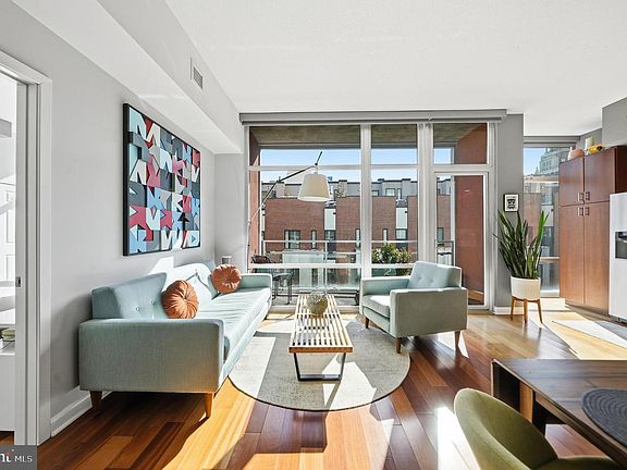 3rd image of 22 S Front St APT 405