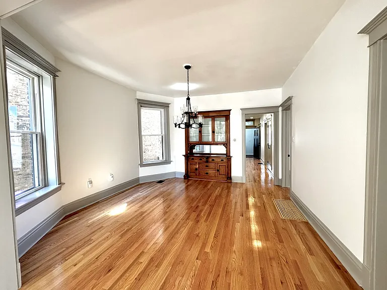2424 N Mozart St #1 — Photo 8