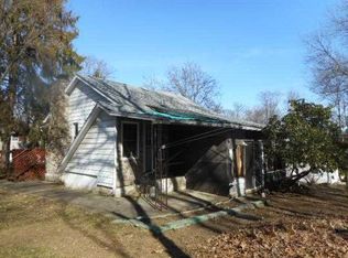 4 Oak Pl, Budd Lake, NJ 07828