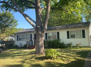 172 Kirk Dr, Newport News, VA 23608