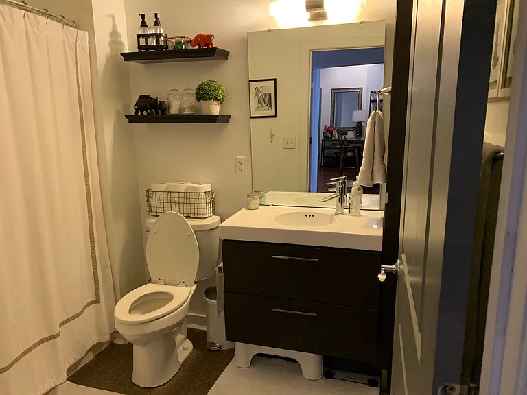 209-211 W Pike St #1A — Photo 7