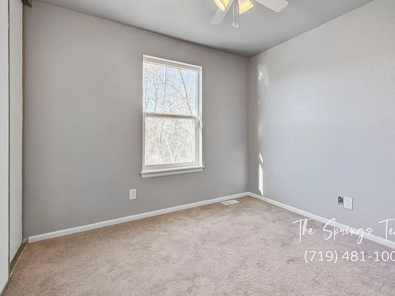 6460 Bugle Dr — Photo 20