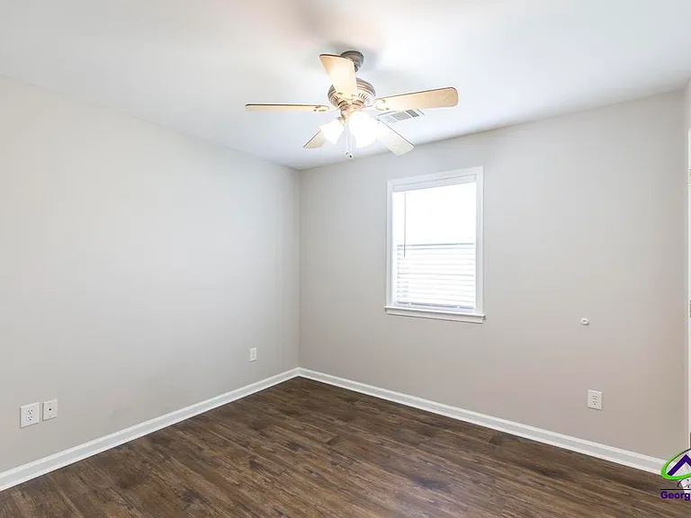 200 Stirling Bridge Dr — Photo 17