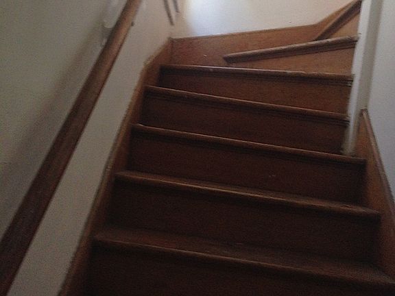 2nd image of 374 Glenwood Ave #2