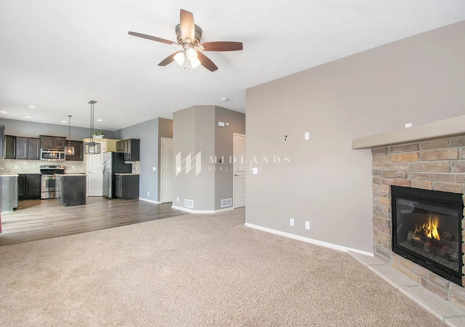 Fairview South 2-Story Home — Photo 3