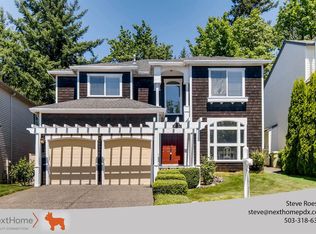 9541 NW Shadywood Ln, Portland, OR 97229