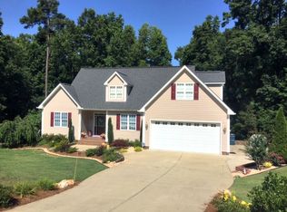 380 Wyndham Place Dr, Fuquay Varina, NC 27526