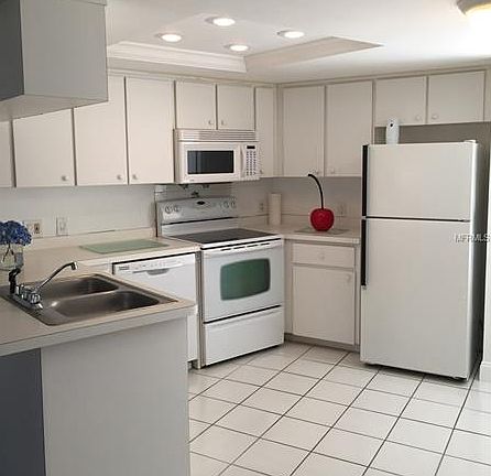 3rd image of 2587 Cyprus Dr #3-111