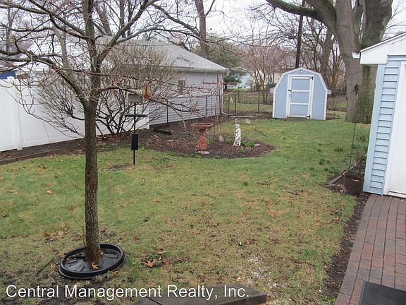 3rd image of 1001 Sussex Dr