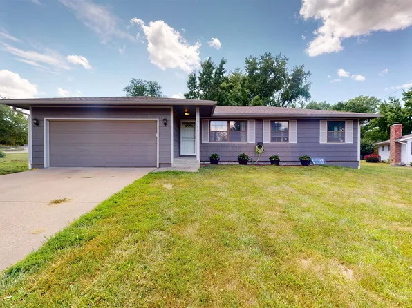 3425 SW Moundview Cir, Topeka, KS 66614